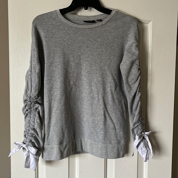 𝅺HALOGEN gray pullover sweatshirt from Nordstrom size XS - Picture 1 of 5